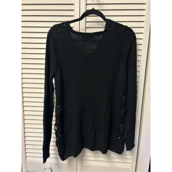 Absolutely Famous Macy's NWT Chunky Knit Tye Black Sweater, Size Small, MP $50 - Picture 3 of 8